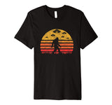Wonderful Bigfoot Ufo Abduction Vintage Believe Retro Men's T-Shirt Black